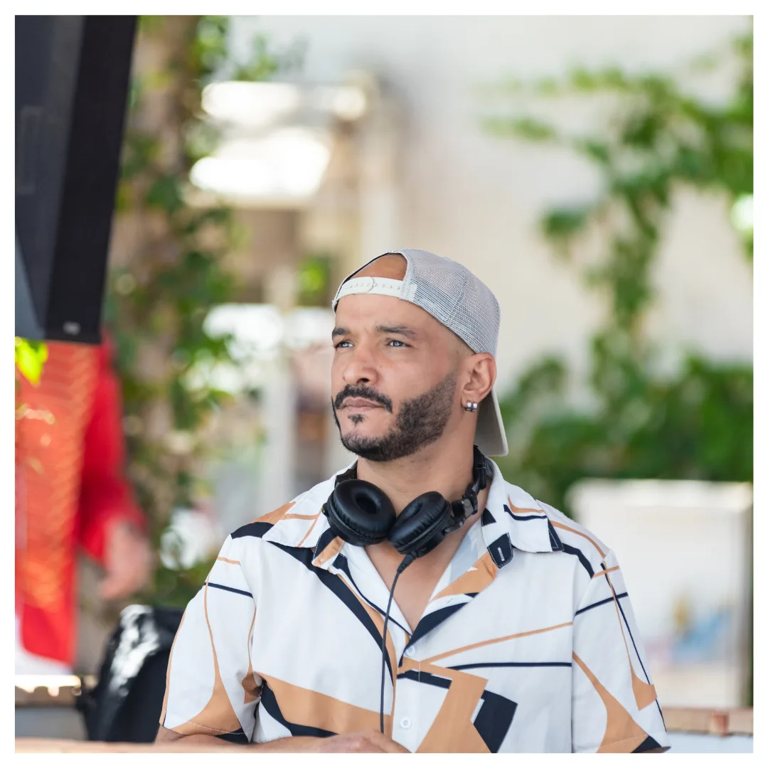 MGK Events - DJ au bord de piscine