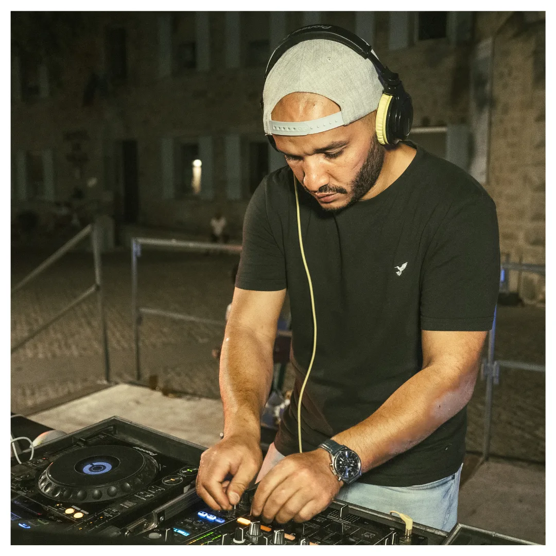 MGK Events - DJ derrière ses platines